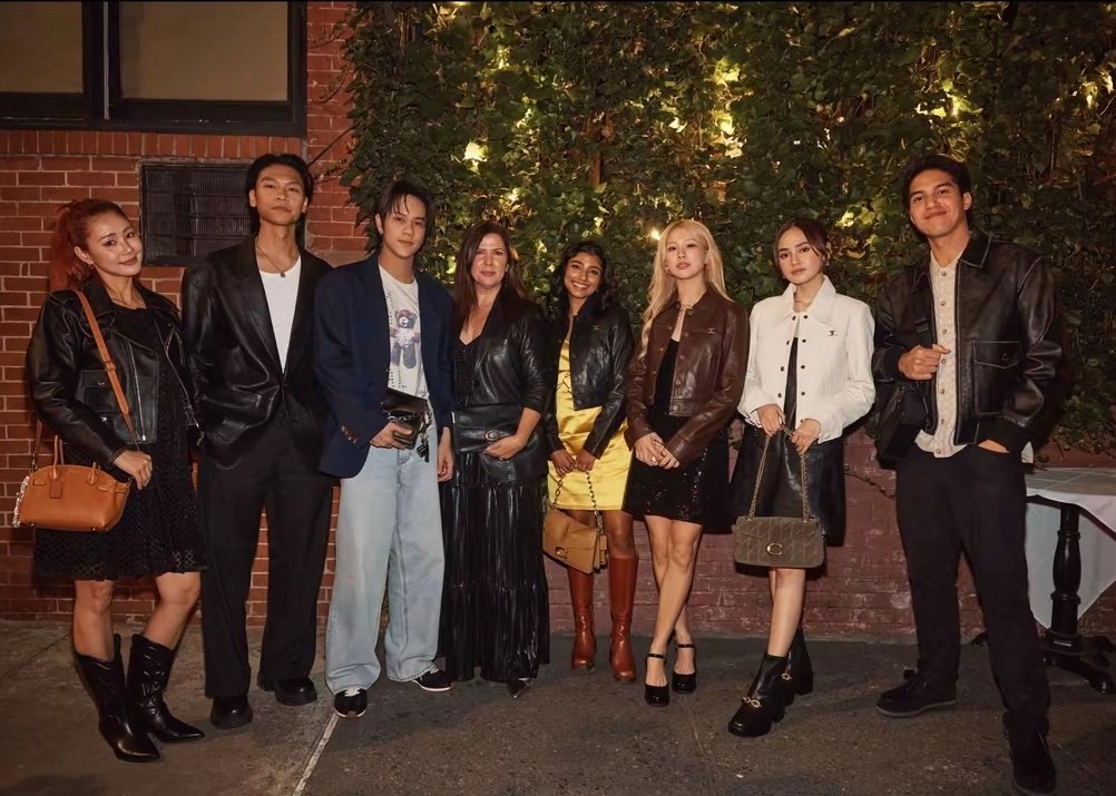 lovvputih's tweet photo. Last night Coach's welcoming dinner for #NYFWSS26 

#CoachxELRUMI #CoachxSYIFAHADJU #CoachSpring26 #CoachNY #CourageToBeReal #ELRUMI #SYIFAHADJU https://t.co/KBqj09JHWi