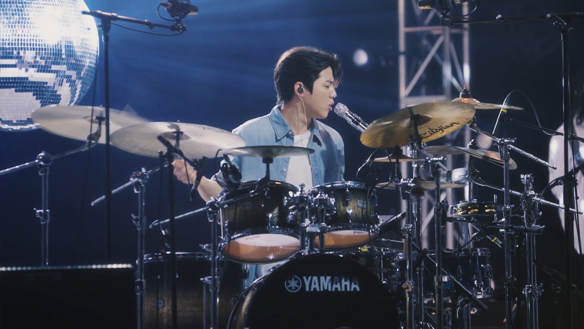 DAY6(데이식스) "Welcome to the Show" LIVE CLIP (with My Day ver.)

youtu.be/AHy7z1ABnZE

🎲 Listen to DAY6 "The DECADE"
DAY6.lnk.to/TheDECADE

#DAY6 #데이식스
#The_DECADE
#DAY6_10th_Anniversary
#Welcome_to_the_Show