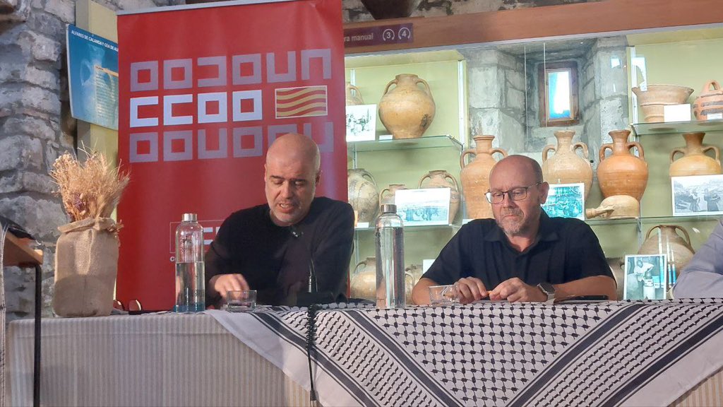 Hoy en la escuela sindical de <a href="/CCOOAragon/">Comisiones Obreras Aragón</a> , participación de <a href="/UnaiSordo/">Unai Sordo</a> secretario general de @ccoo denunciando el genocidio del pueblo palestino 🇵🇸 Viva Palestina Libre