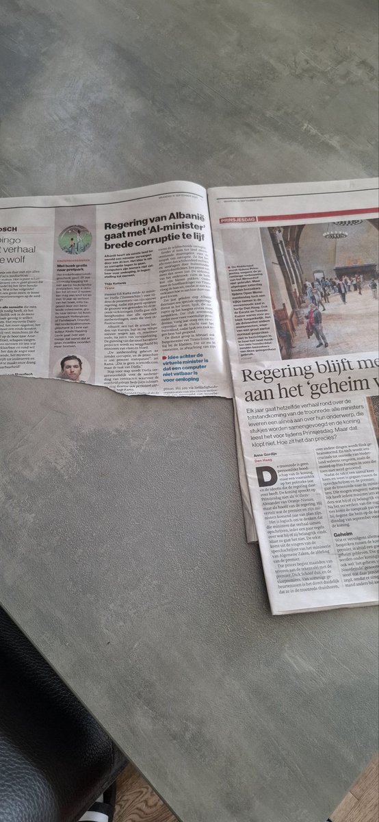 sander_croese's tweet photo. @ADnl Dit is onacceptabel om de krant op deze manier te ontvangen. Ook geen Rotterdam en Sport katern ontvangen. https://t.co/Wy0H9H6dZd