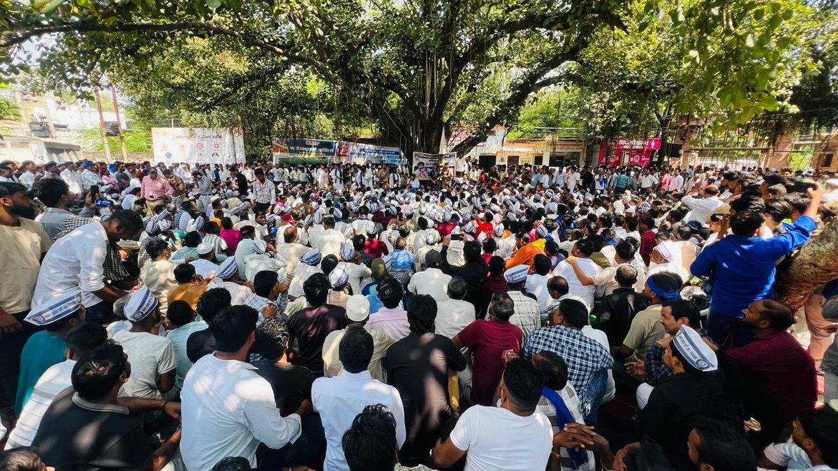 BhimArmyChief's tweet image. जिला बिजनौर में 
हालिया घटनाएँ (2025) – गुलदार के हमले में मौतें
13 सितम्बर – नजीबाबाद क्षेत्र, गांव इस्सेपुर : महेन्द्र की पत्नी मीरा की मौत।

9 सितम्बर – मथुरापुर मोड़ : 8 वर्षीय हर्षित की मौत।

5 सितम्बर – नगीना देहात क्षेत्र, गांव कंडरावाला : 12 वर्षीय गुड़िया की मौत।

2…