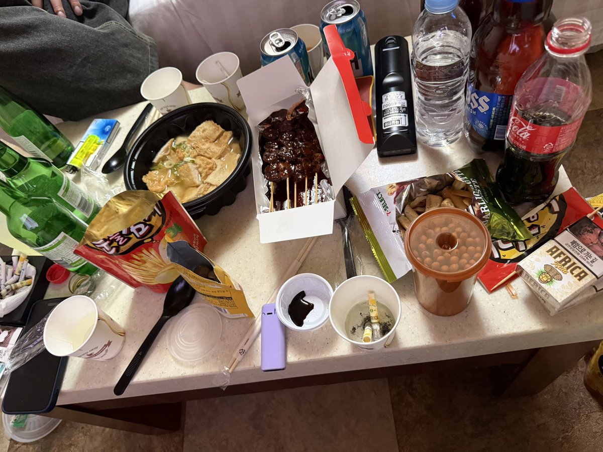 gmlsend1020's tweet photo. 생존신고! 부커 만남도 즐겁게🫶🏻 https://t.co/i3XKJzSqXU