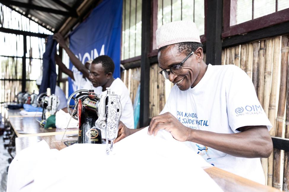 In Cabo Delgado, #Mozambique displaced men are finding strength in sewing.

With IOM’s support, they’re stitching school uniforms, rebuilding livelihoods, and creating safe spaces to heal from conflict and displacement.

Read more: bit.ly/3JWoeLp