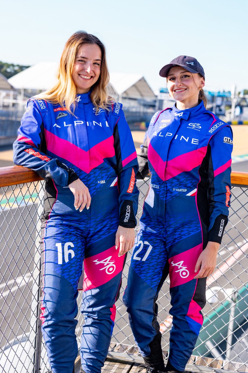 Ana 🏁 tweet media