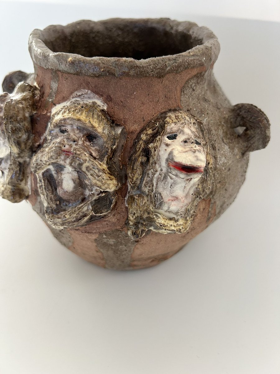 隠れキリシタンの品？ 旧家の遺品 陶器の髑髏 珍品 隠れキリシタンの品？ 旧家の遺品 陶器の髑髏 珍品 - メルカリ