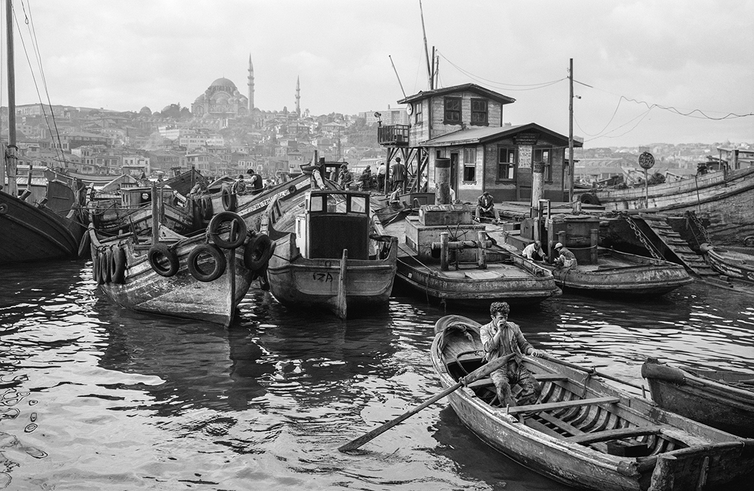 fikriyatcom's tweet photo. Ara Güler'in "İstanbul'u" 📸 https://t.co/ReSuHAdkjl