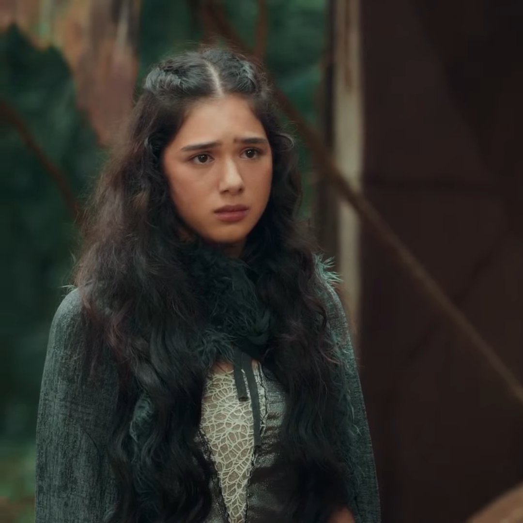 I hope whoever casted Deia gets a raise because LOOK at those EYES OMGGG #SanggreAngMgaItinakda