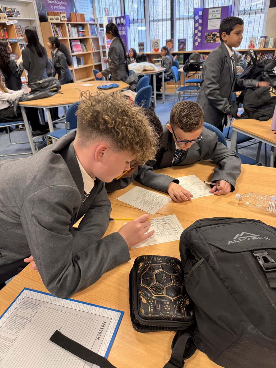 SharplesLibrary's tweet image. Freshers Fortnight has begun!! Today is a treasure hunt! 👀 @SharplesSchool