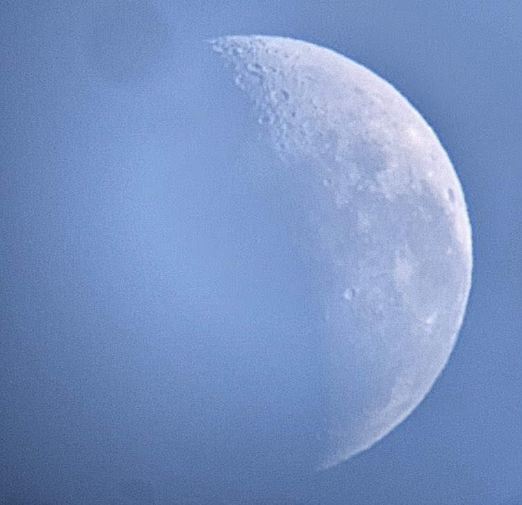 Luz de mañana Luna 🇨🇱
<a href="/NASAMoon/">ARCHIVED - NASA Moon</a> 
<a href="/ESO/">ESO</a> 
<a href="/ALMAObs_esp/">Observatorio ALMA📡</a>