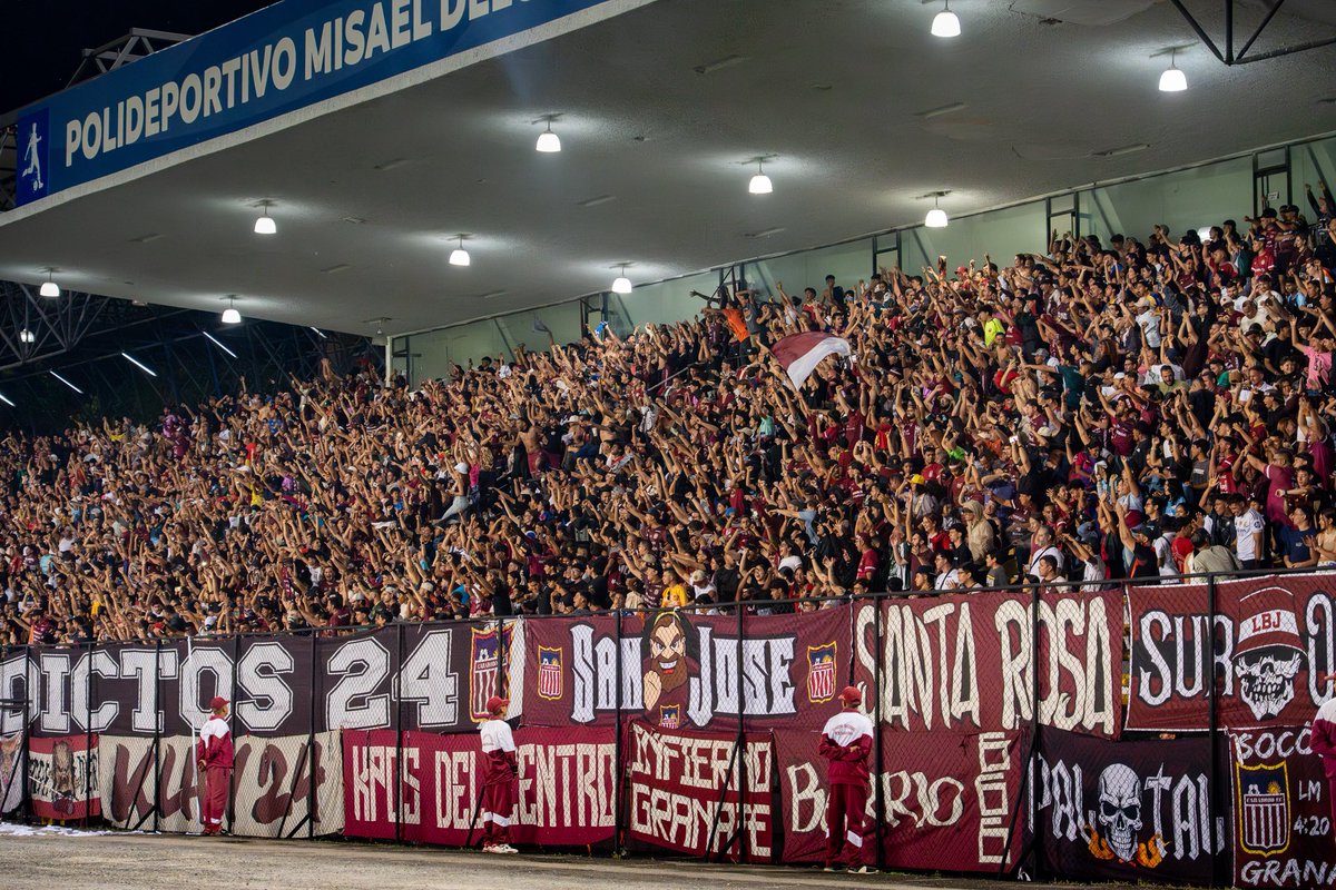 Como dice el profe <a href="/danielfariasdt/">Daniel Farías</a>: Carabobo late a partir del corazón de su gente 🫀

¡Y quedó demostrado en el Misael! 😍💥

Gracias a la hinchada más fiel.
𝗦𝗜𝗘𝗠𝗣𝗥𝗘 𝗝𝗨𝗡𝗧𝗢𝗦 

#MásGranate 🔝
#CaraboboEsGranate 🇱🇻