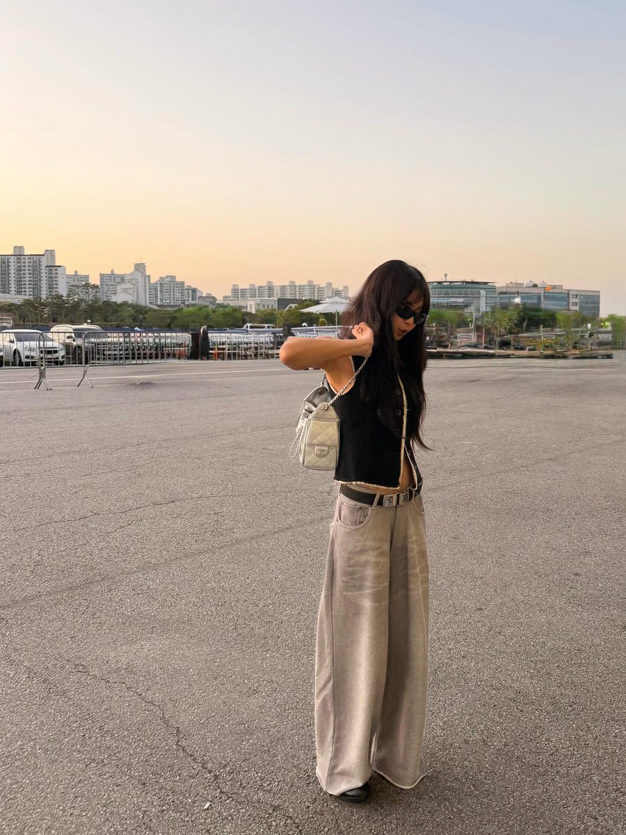 ALL ABOUT JENNIE tweet media