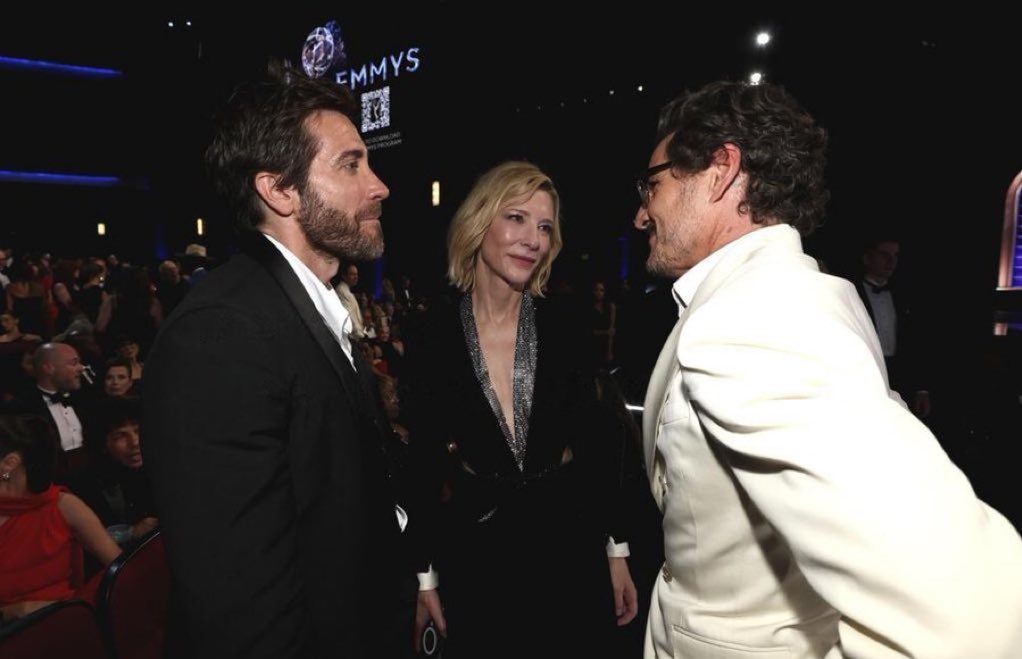 nat (@ledgerhaal) on Twitter photo 