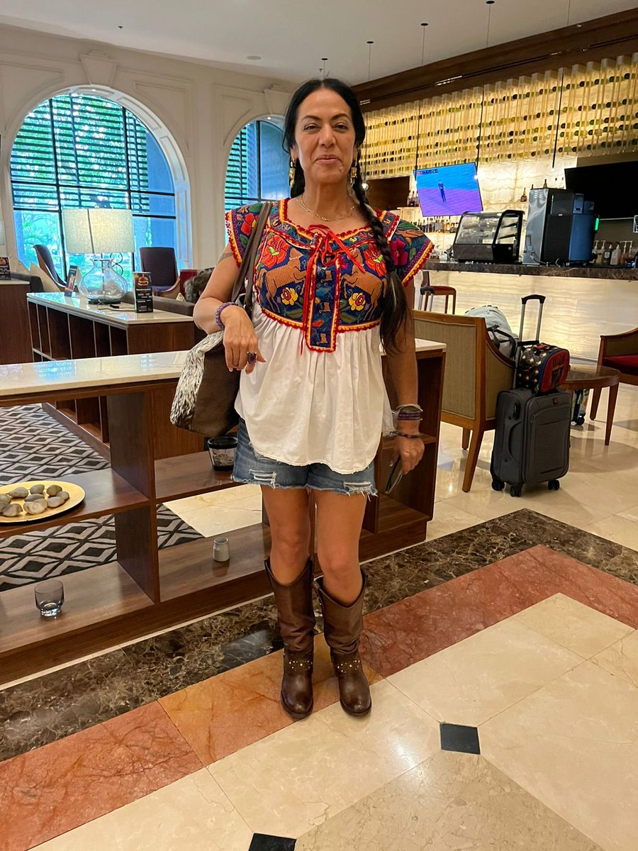 xevtfm's tweet image. 📸 #EnFotos |  La cantante 🎶 Lila Downs ya se encuentra en 📍 tierras tabasqueñas; esta noche se presentará en el municipio de #Comalcalco como parte de la celebración de la Independencia de México 🇲🇽
