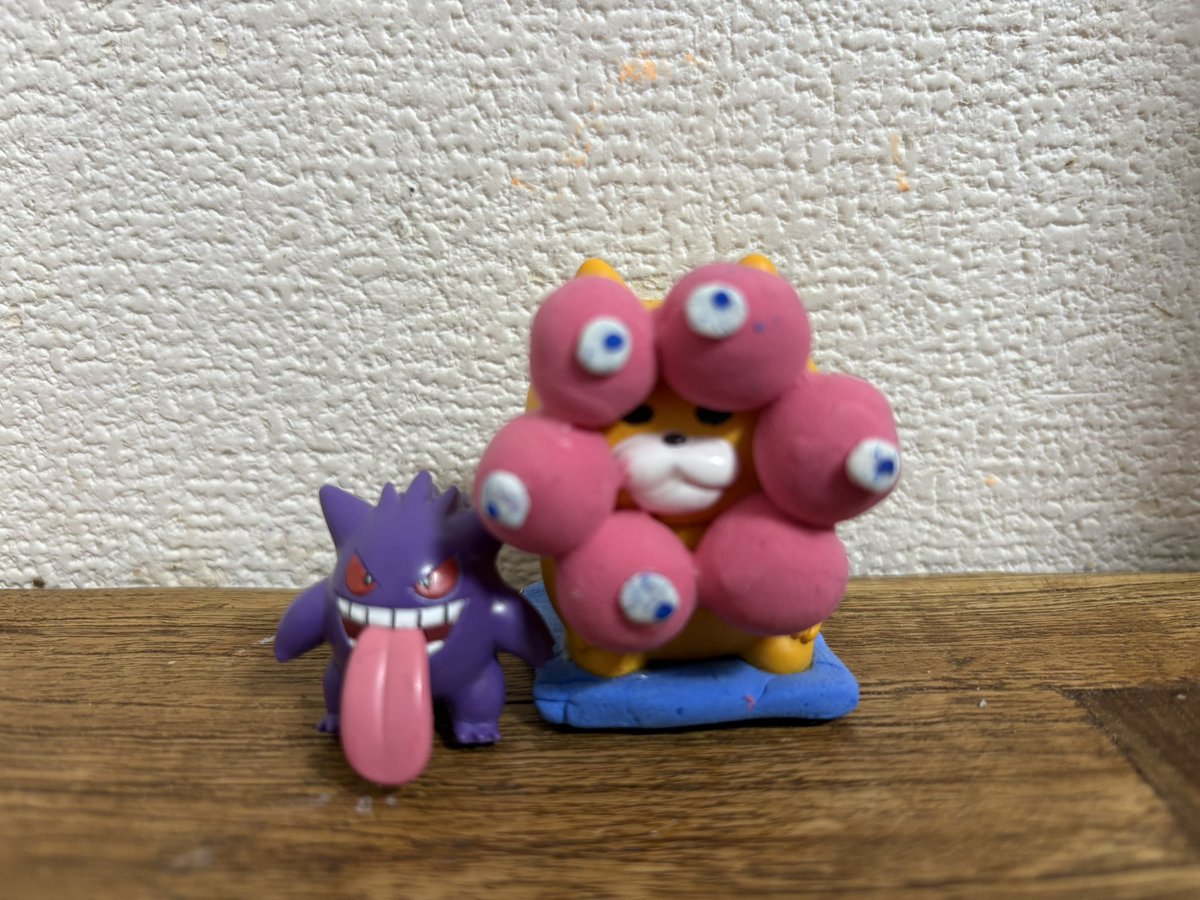 普段は、欲しい物を言わない娘が
大阪万博のキャラクター
ミャクミャクとゲンガーを
プレゼントしてきました。

いつもと雰囲気が違ったので
「娘に大阪万博行きたい？」
と聞いたら
「万博で予防医療について勉強したい」
と返事が来ました。

来週、お休みを取って、大阪万博へ
行きたいと思います🐢