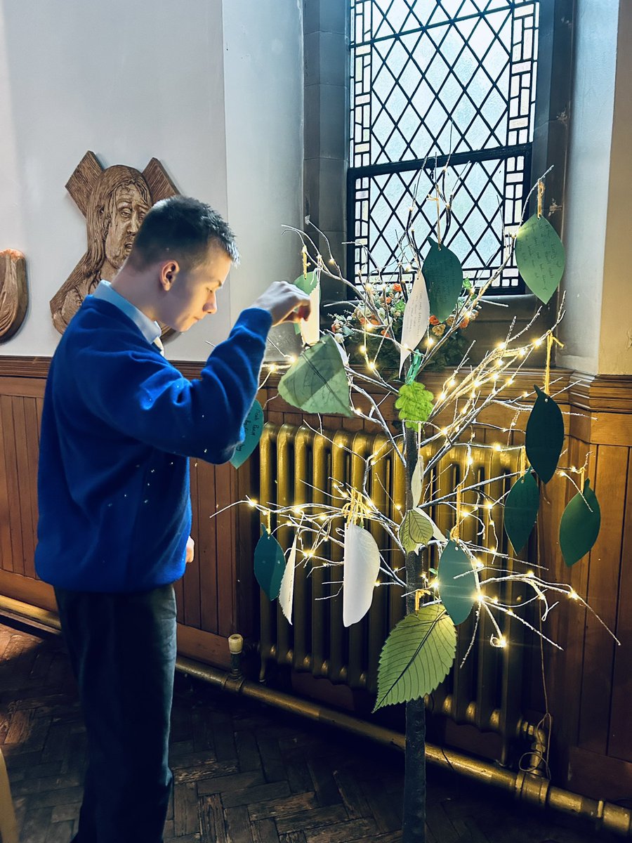Well done to Harry who received recognition for his Random Act of Kindness in assembly this morning — very well done indeed Harry. 🌳