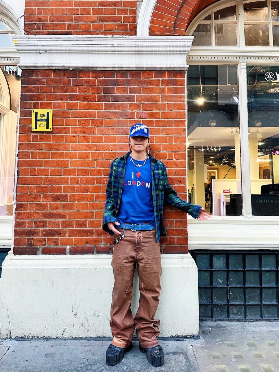 coldefiles's tweet image. 📸 • wavycolde via instagram.

virgil’s vision, still in motion