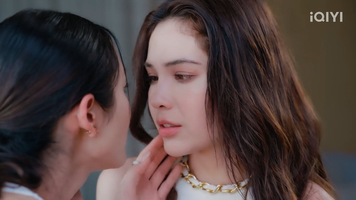 SonMhee's tweet image. #HarmonySecretFinalEP 
#LMSY #ลูกหมีชอนญ่า 
#HarmonySecret 

I&apos;ve no idea since i have yet to finish the novel

But to be honest,  I think it would have been more interesting and MEANINGFUL for the audience  to watch Maevika struggle longer with her feelings and desires in that…