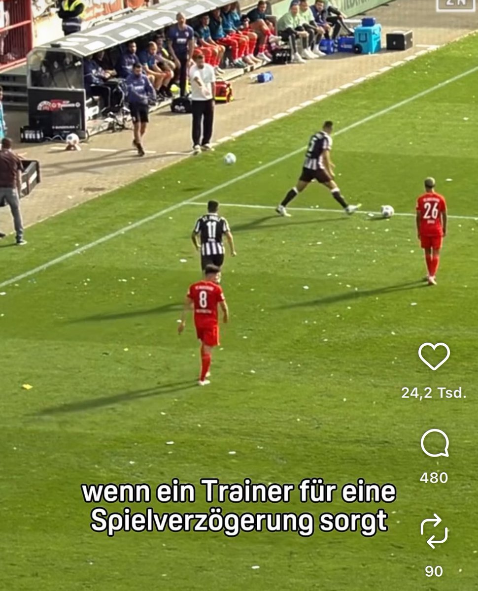 Ein unsympathischer Trainer bei einem unsympathischen Club!
Axxxh auf Eimer!
Was für ein Vogel🫣
instagram.com/reel/DOliuaPAq…