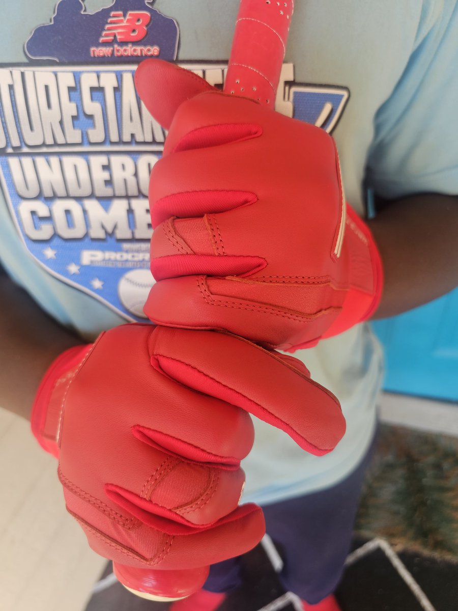 Returned home from Fresh 50 to this. Will be trying this new <a href="/warstic/">Warstic</a> bat and gloves tomorrow in my first HS Varsity Fall Game tomorrow. Thanks <a href="/warstic/">Warstic</a> for everything.   Honored and blessed. Thank you.