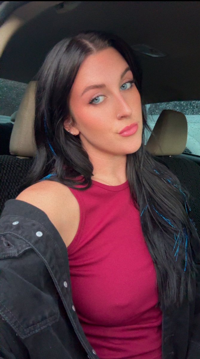 bow2bryce's tweet image. Kiss me thru the phone 💋