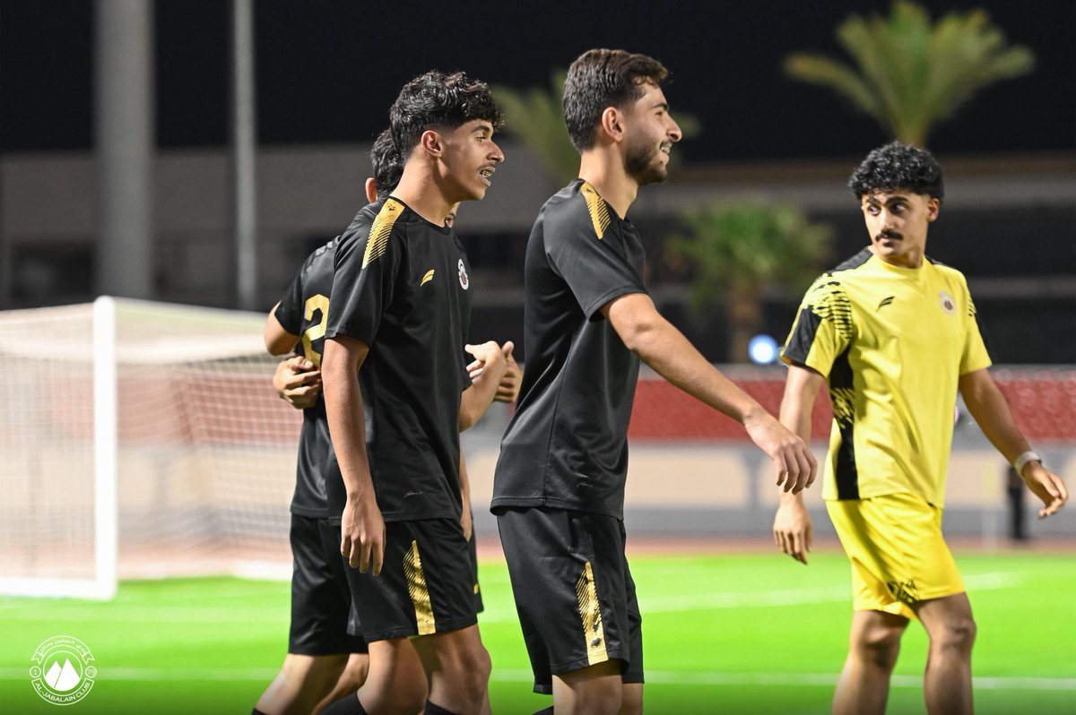 aljabalainFC's tweet photo. البكر والهدددف الثاااني 👏🏻🤎���

#الجبلين | #فارس_الشمال 
#دوري_جوي_للنخبة | #الجبلين_الهلال https://t.co/Sgkkg4LHlQ