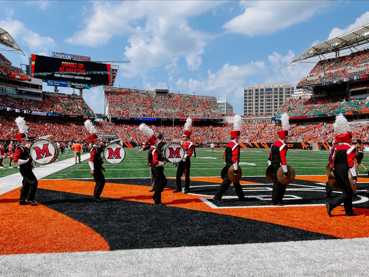 miamiuniversity's tweet image. The @miamiohMUMB and the @Shakerettes performed at the @Bengals halftime show yesterday. We are proud to be the Official University of the Bengals.

#MiamiOH #LoveAndHonor #CincinnatiBengals