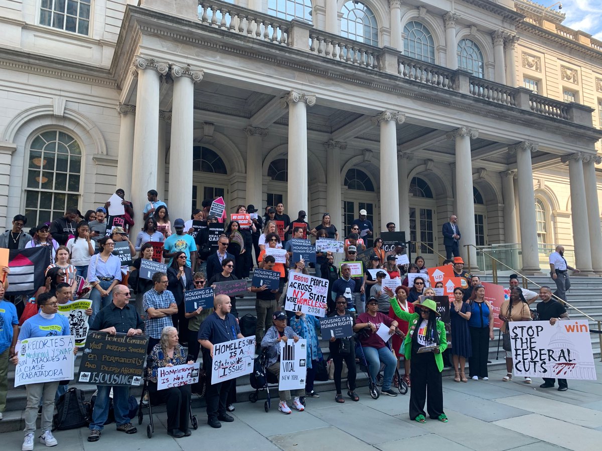 CSSNYorg's tweet image. 950,000 NYC residents are at risk of losing health coverage.
We urge @NYCCouncil to fund community-based outreach to help New Yorkers navigate coverage transitions, & support efforts to expand coverage for those left without options.
Read our testimony cssny.org/news/entry/tes…