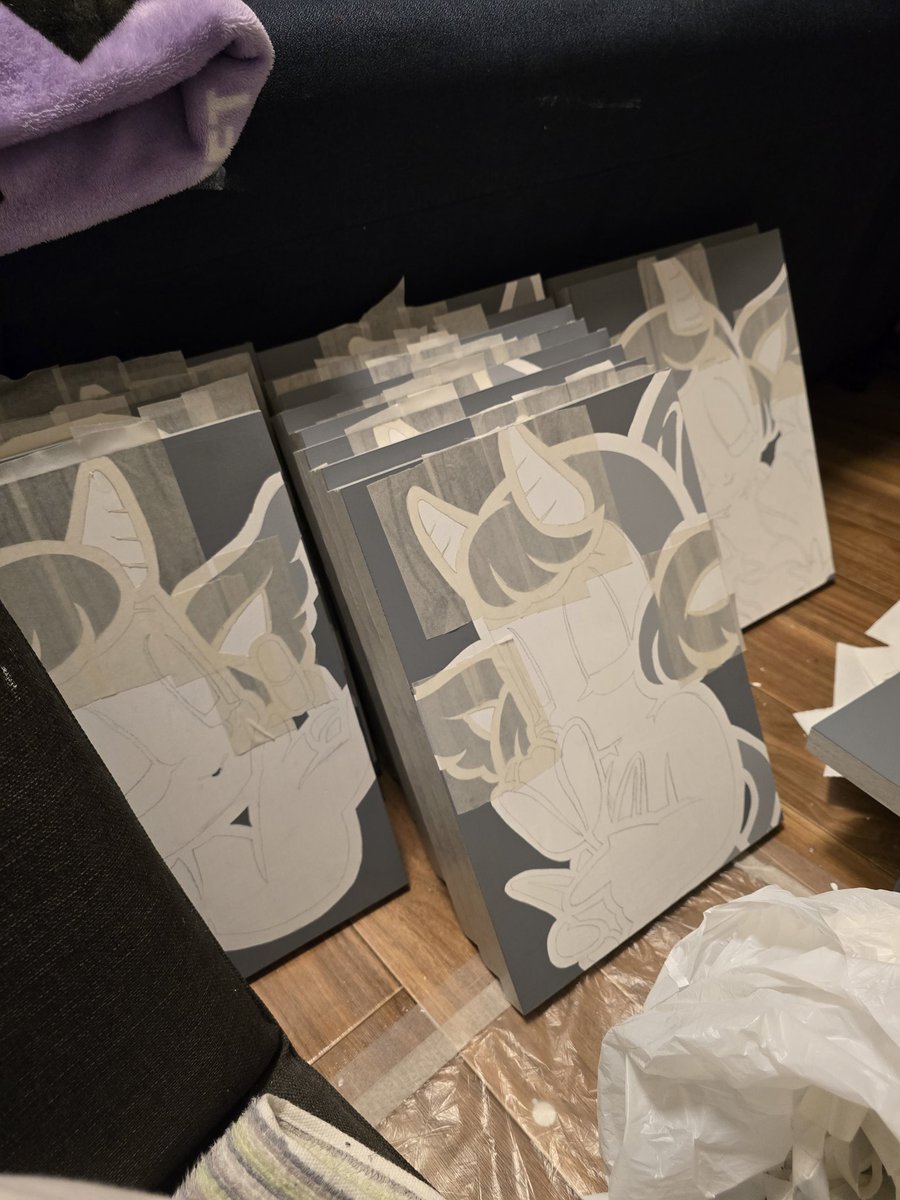 何とか9月には終わりそう
10月はデザフェスに向けて新商品を作っていくよ！！