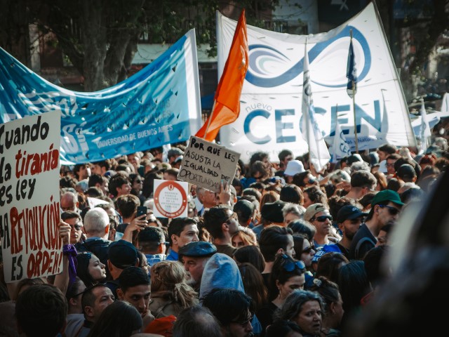Este miércoles 17 se viene la tercera Marcha Federal Universitaria
prensa.unlu.edu.ar/?q=node/10885