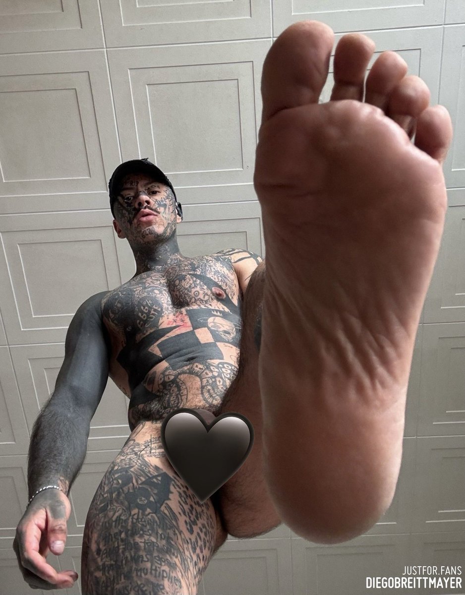 my feet for U👣 
justfor.fans/DiegoBreittmay…