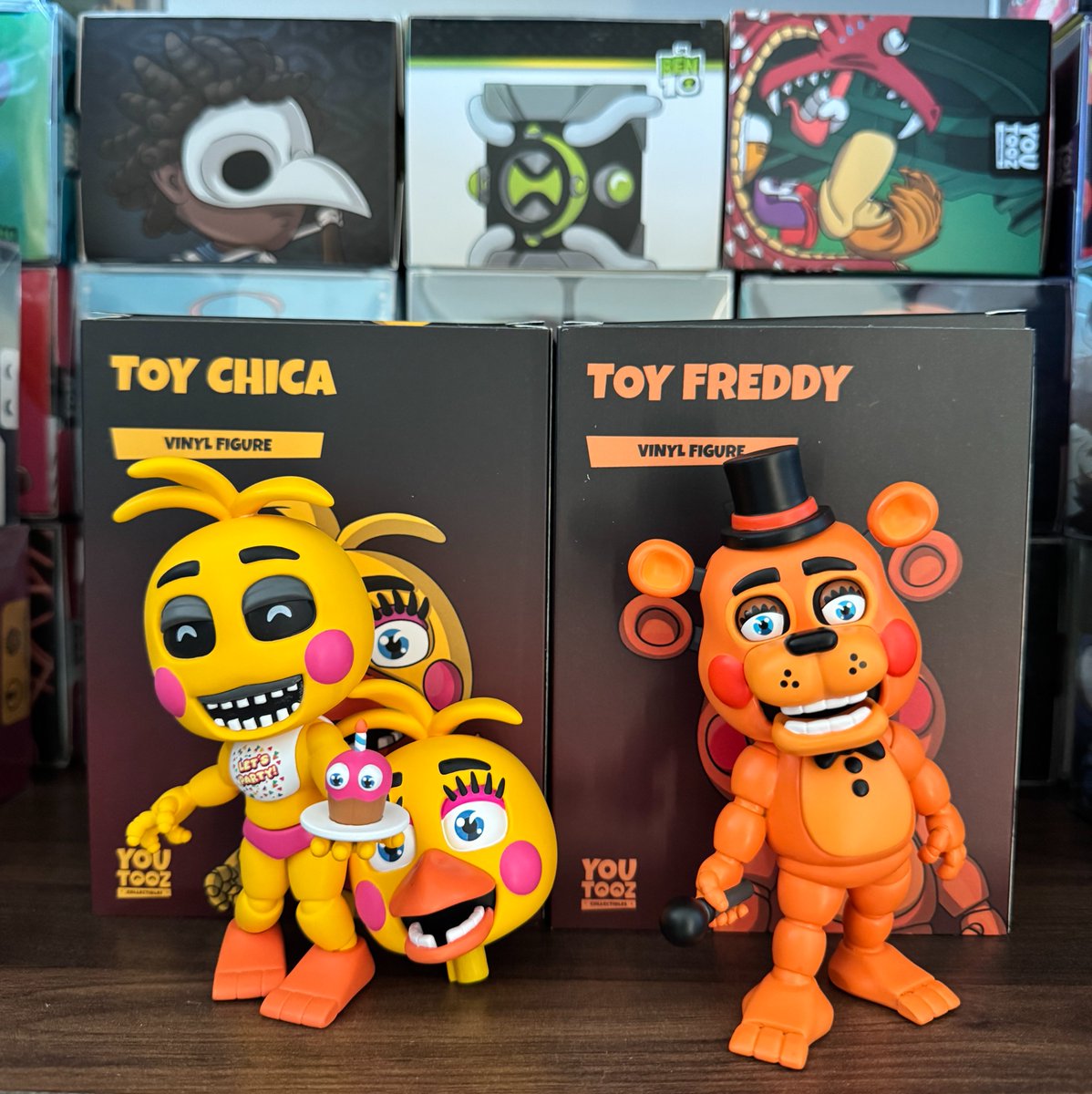 yes chica's head will be swappable like the yellow rabbit youtooz 🙌