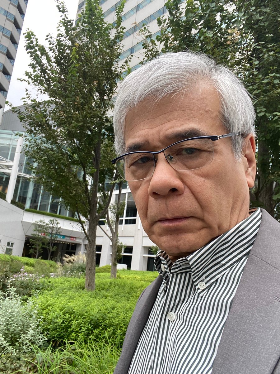 パガニーニ情妙技巧、いっぱいのお客様と髙木さんの超人的演奏、集中力にやまみちさんのキュートなトーク、崎谷さんの繊細なヴァイオリンと面白い解説、Budoくんの何かまた新しくなっているピアノ、高島くんのドイツ歌劇場直送の歌い回しなどで賑々しく終演しました。演奏中の喝采催促良かった！感謝