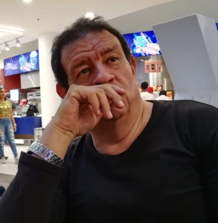 Cali | Con tristeza recibimos la noticia del fallecimiento de nuestro estimado colega Hernando “Fito” Hurtado. Su dedicación, profesionalismo y calidez dejan una huella imborrable en quienes compartimos las tardes de Cañaveralejo. En este momento de dolor, extendemos nuestras más