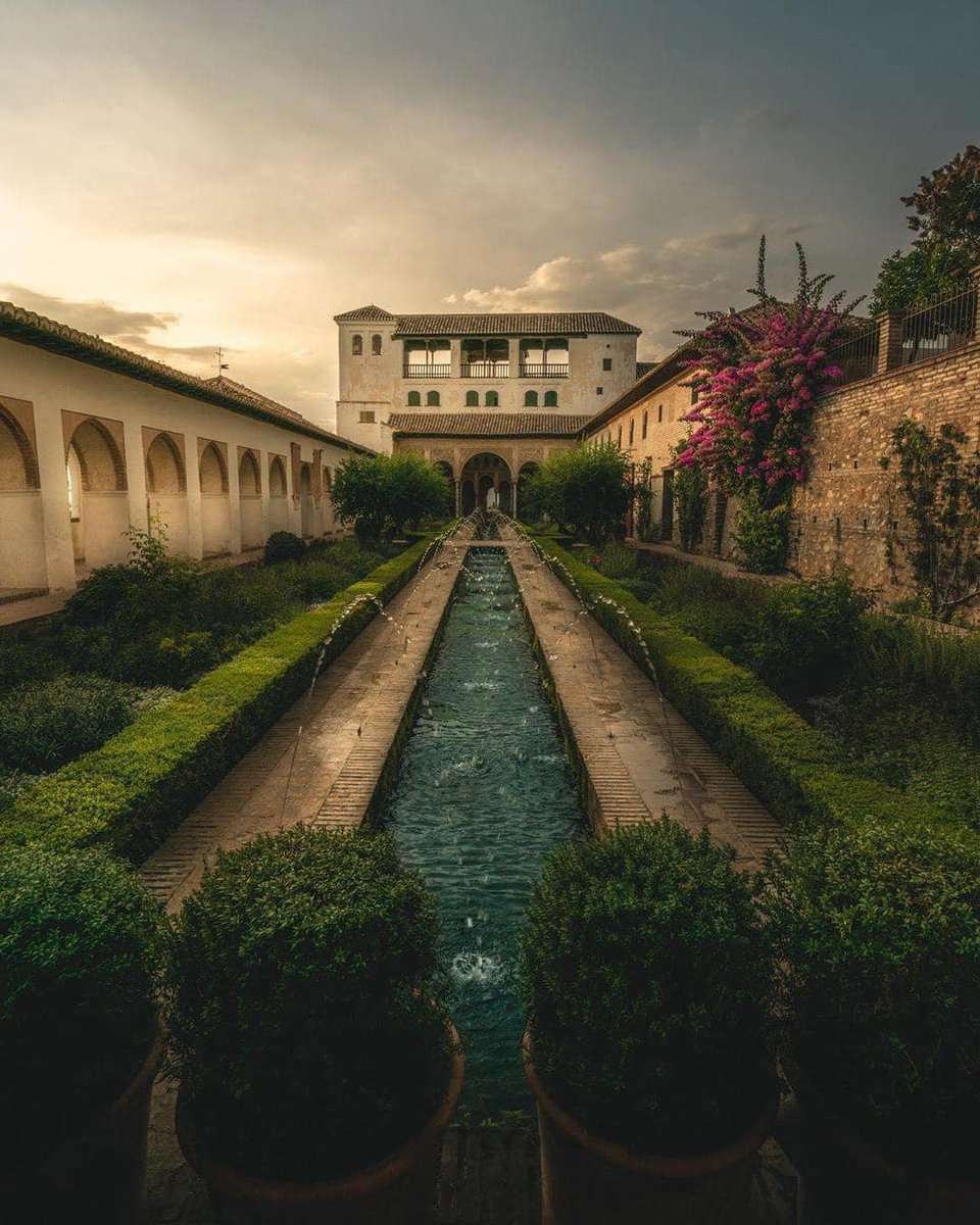 MayaWillia62662's tweet image. Alhambra, Granada, Andalusia, Spain