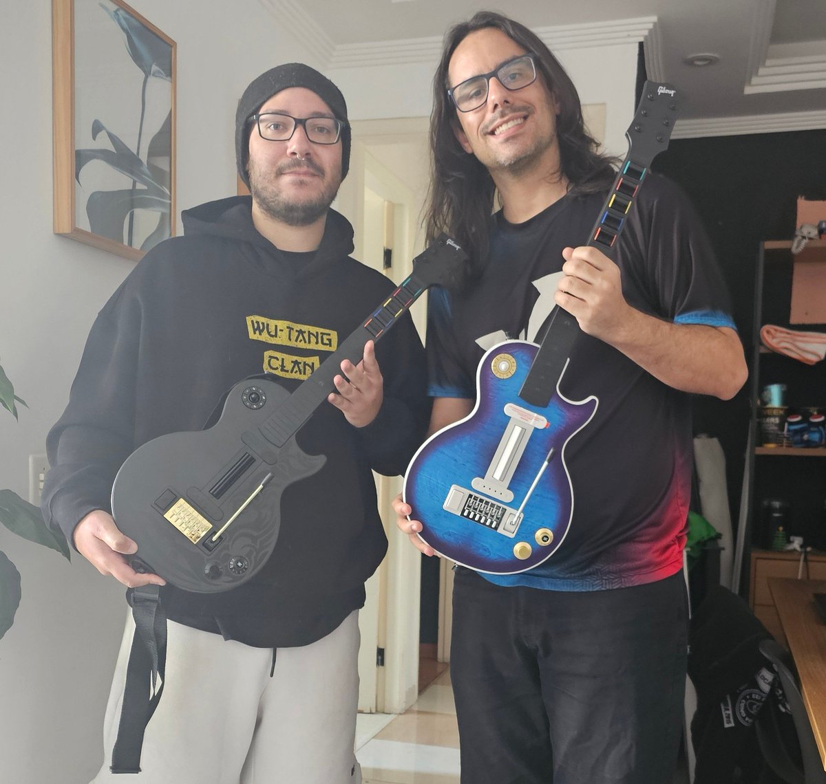 Testing <a href="/kaduwaengertner/">⚡Kadu Waengertner</a>'s guitars. Awesome stuff!