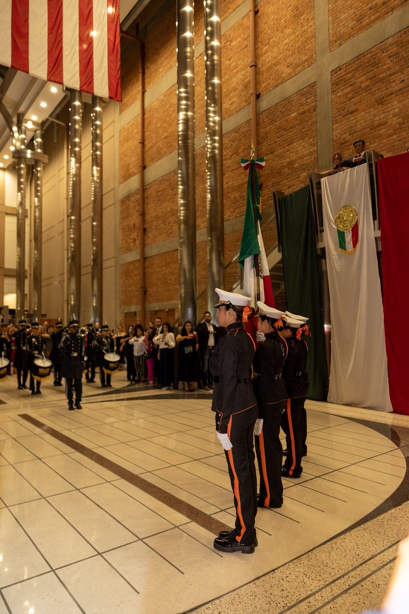 ConsulMexPho's tweet photo. 🇲🇽🎉 Honored to celebrate El Grito de Independencia at Phoenix City Hall!

An unforgettable night of music, dance, Mexican flavors &amp; community spirit. 🌟

Gracias to our partners &amp; special thanks to Councilwoman Anna Hernández for her key support.

#ElGrito2025 #VivaMéxico https://t.co/MWa7RlcXeS
