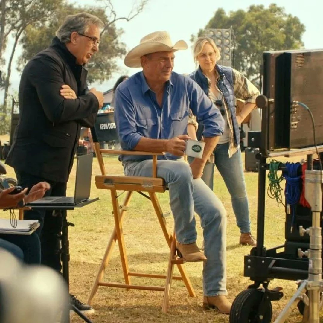 KevinCostnerper's tweet photo. Behind every great scene is a team that believes in the story. https://t.co/7dfCjVKM9Y