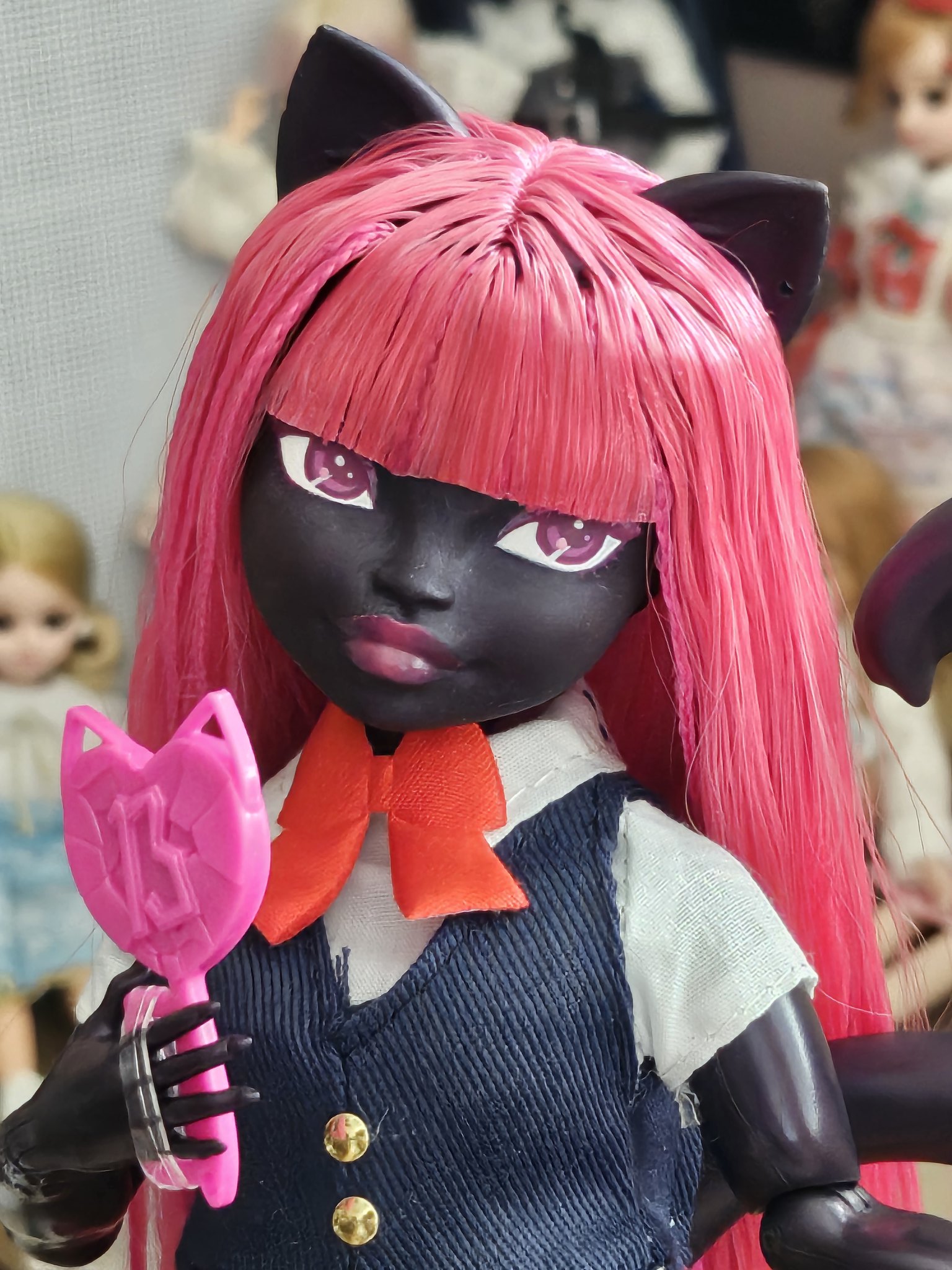 Nanana♡ Na! Na! Na! Surprise 2-in-1 Fashion Doll & Plush Purse