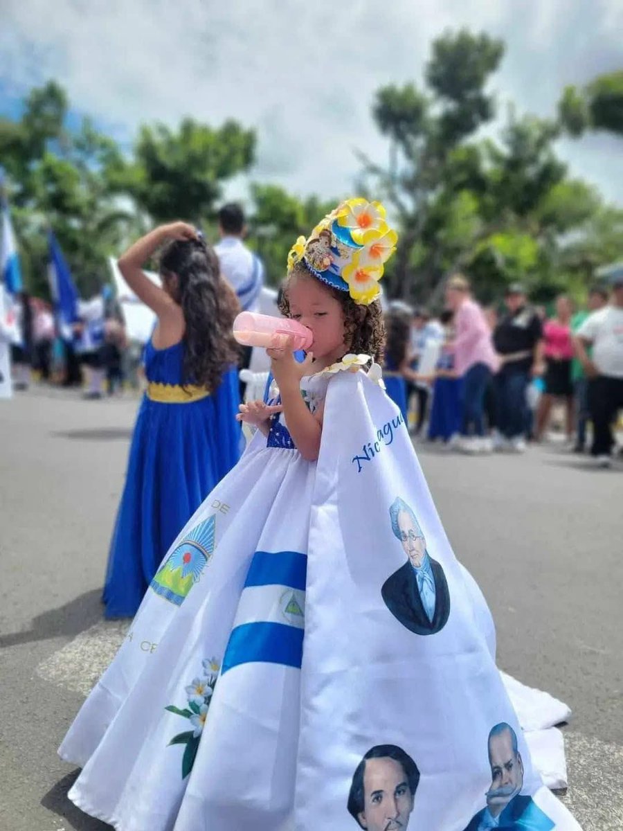 Nicaragua 🇳🇮 || Feliz día de la independencia de centroamérica

#TodosSanJacinto #PLOMO19