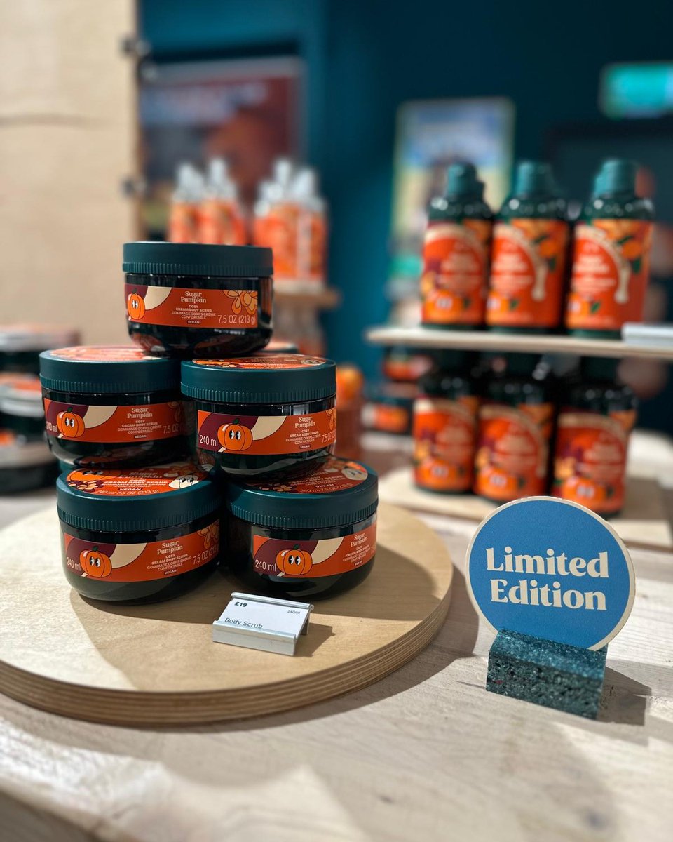 County Mall Crawley tweet media