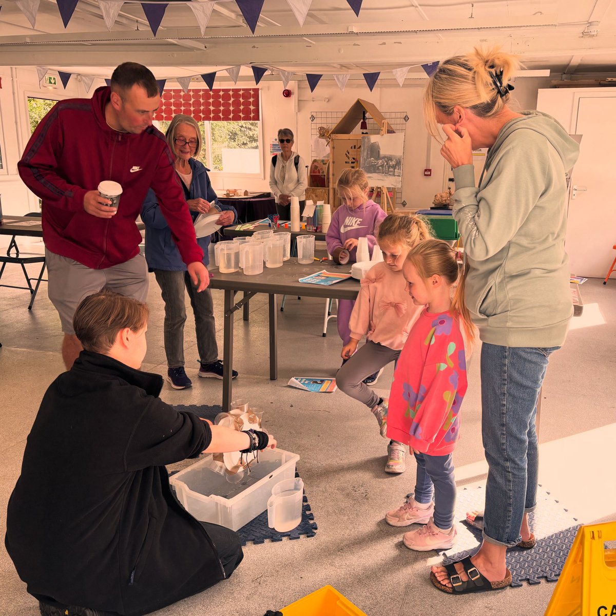 Amaze_Lab's tweet photo. Never a dull moment at Amazelab!
Today we…
🎙️ Recorded a podcast
📰 Got published in a magazine
🤝 Met for future collabs
🏫 Ran school workshops
🧪 Tested STEAM projects
📂 Cracked on at HQ
And it’s only MONDAY! 😅💥
#Amazelab #STEMLife #MondayMadness #ScienceInAction https://t.co/JkWIhH5H3S