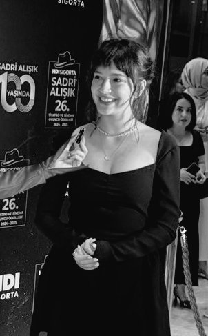 nealakasivarsi1's tweet photo. tam bir minnoşsun🤩🌹 https://t.co/lx9xkQKauU
