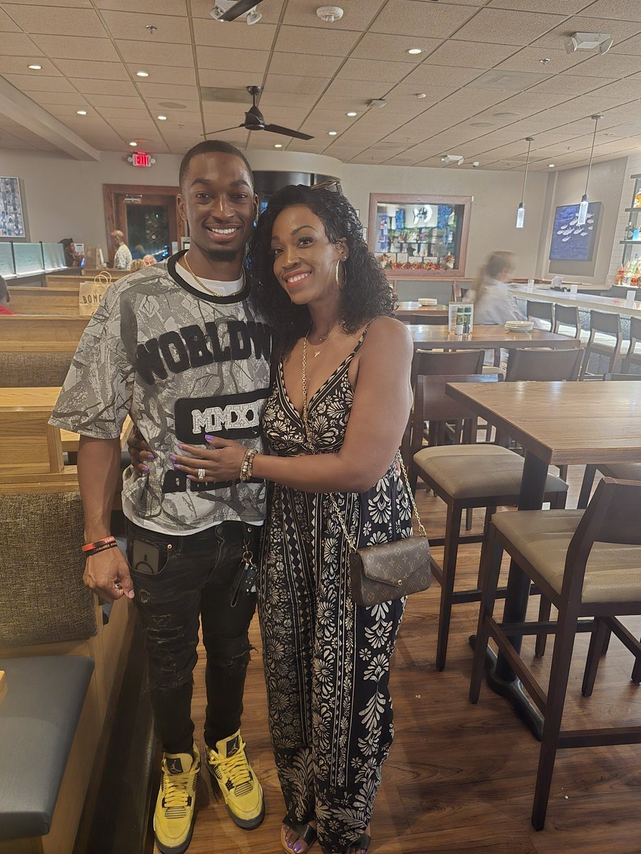 MonikaSimmons83's tweet photo. Celebrating my boys' 21st birthday on 09/14!
#21yearslater
#mybabyislegal
#Ihaveanadultchild
#wheredidthetimego
#myboyis21
#proudmomalways
##mysmartathlete
#myboy
#camauri
#83
#mercerfootball https://t.co/BcB1OJ9oHS