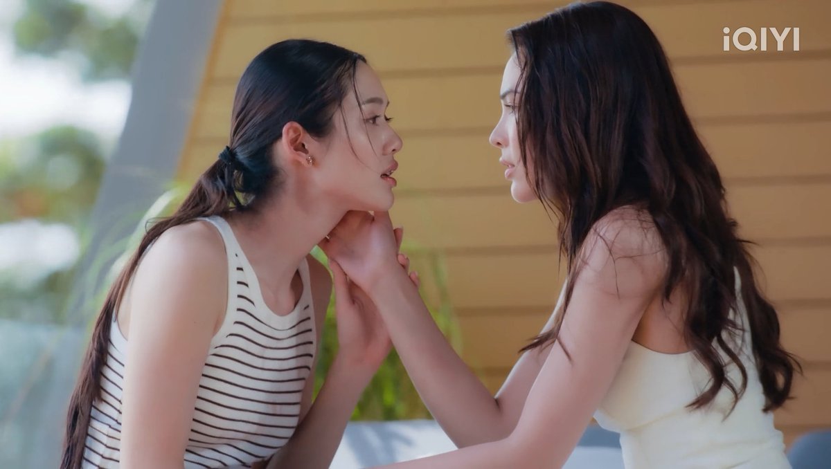 SonMhee's tweet image. #HarmonySecretFinalEP 
#LMSY #ลูกหมีชอนญ่า 
#HarmonySecret 

I&apos;ve no idea since i have yet to finish the novel

But to be honest,  I think it would have been more interesting and MEANINGFUL for the audience  to watch Maevika struggle longer with her feelings and desires in that…