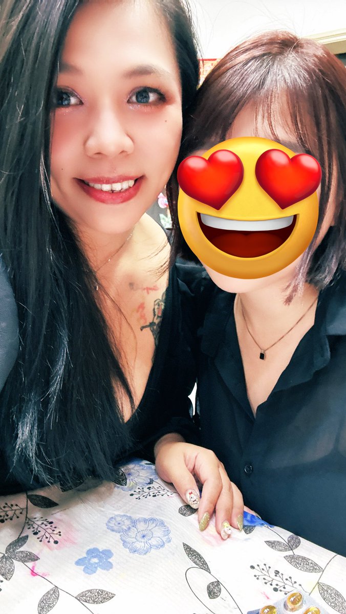 有一種愛
和你說，我需要你
你就會陪我到底

我朋友不多
但願意和我做朋友的
謝謝你們🥰

我知道我的通訊軟體和電話
都是塑膠
😂😂😂😂

但我愛你們的心
一點也不塑膠🥰