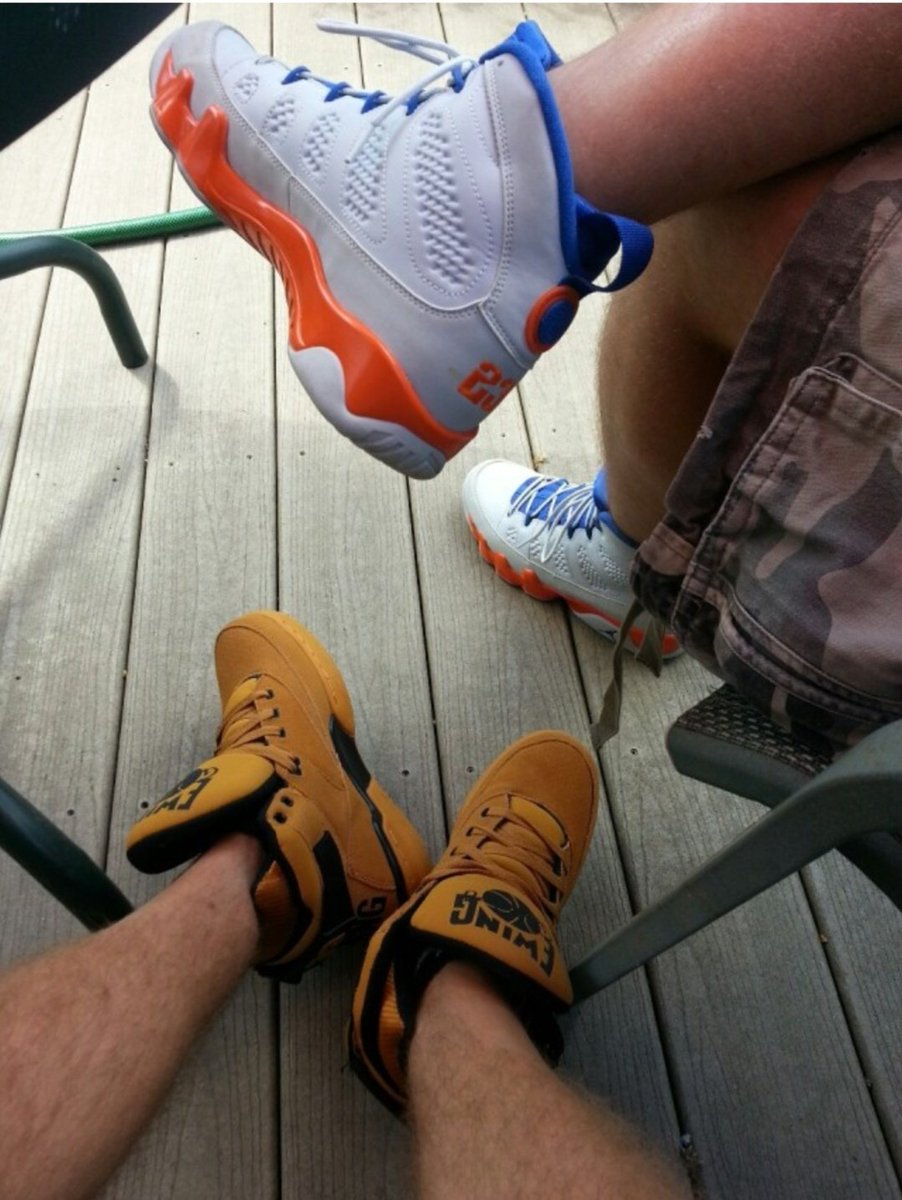From the vault....
#gaysneakers #sneakerporn