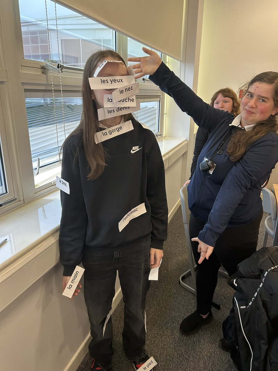 PortyMFL's tweet image. A few laughs with S3 today practising Le Corps 😂💪🏼🦵🏼🦻🏼👃🏼👀 🇫🇷 @PortyMFL @PortyAcad #readyforlearning