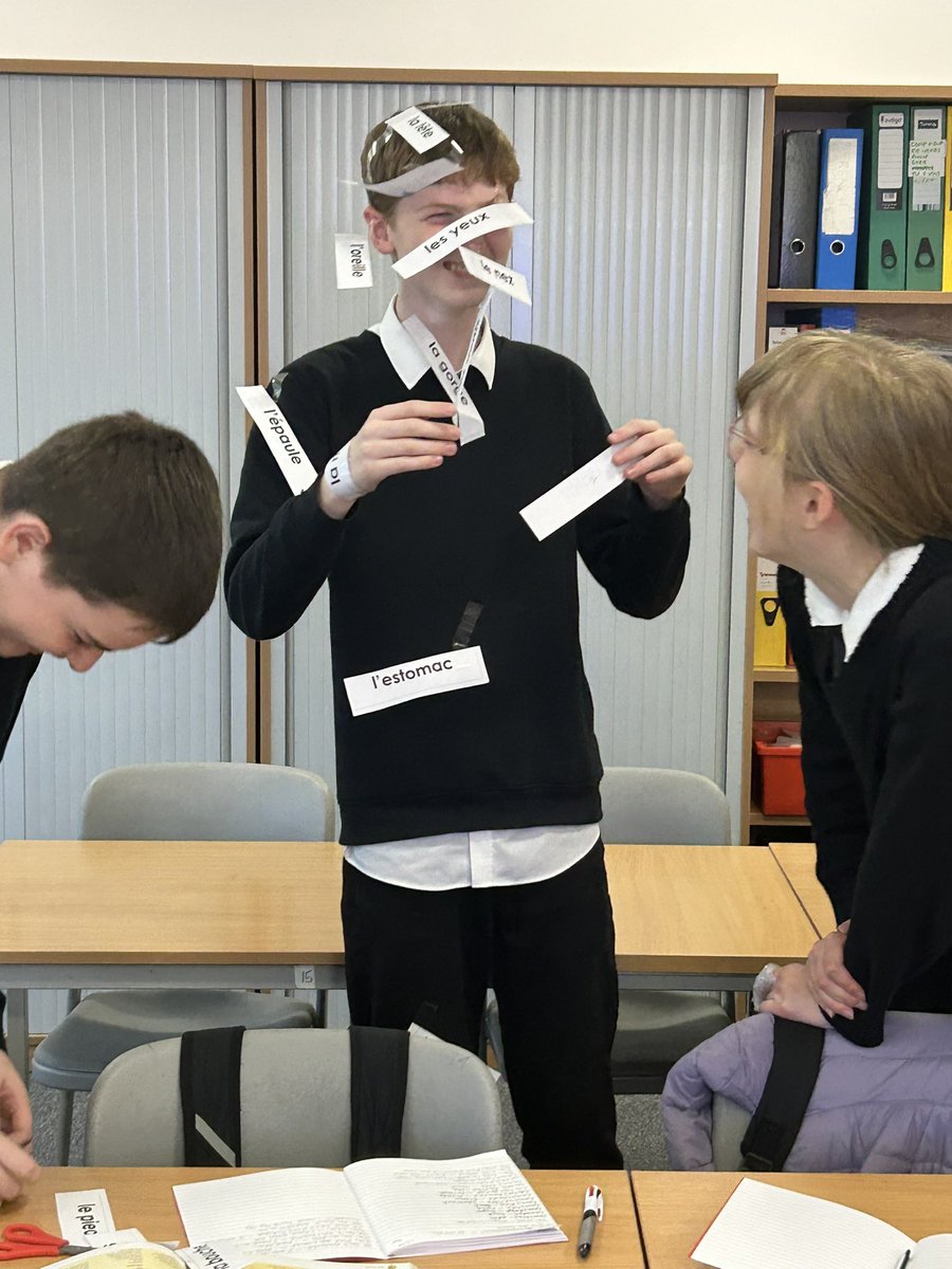 PortyMFL's tweet image. A few laughs with S3 today practising Le Corps 😂💪🏼🦵🏼🦻🏼👃🏼👀 🇫🇷 @PortyMFL @PortyAcad #readyforlearning