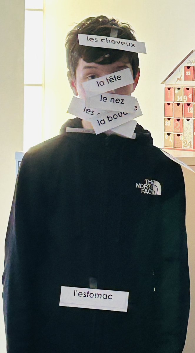 PortyMFL's tweet image. A few laughs with S3 today practising Le Corps 😂💪🏼🦵🏼🦻🏼👃🏼👀 🇫🇷 @PortyMFL @PortyAcad #readyforlearning