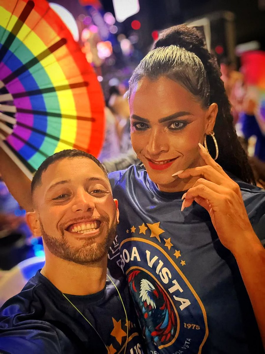 027nandaferrari's tweet photo. FEIJOADA || BOA VISTA
🫘🥘 — @AlochioPatrick ' @equipealochio : My Choreographer . Comissão de Frente ★ 2026
🦅🔵🔴⚪️
13 SET 2025 (SÁB), Matrix.
... #ComissãoDeFrente #IndependenteDeBoaVista #BoaVista #CarnavalCapixaba #Carnaval #Capixaba #Samba #Feijoada #FeijoadaDaBoa ✨️ https://t.co/eWbrjpRImy